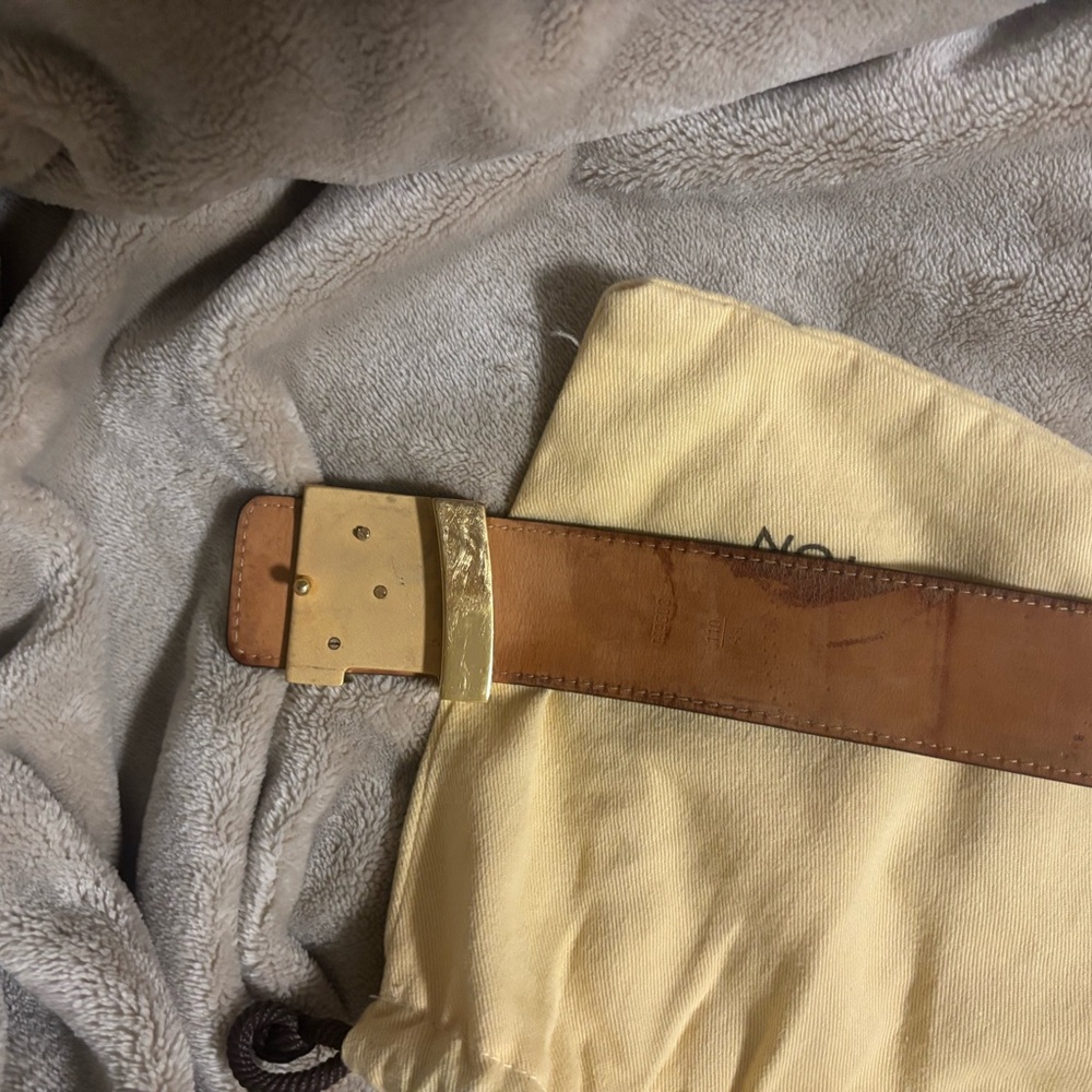 Louis Vuitton Gold Buckle Monogram Belt - Picture 3 of 6